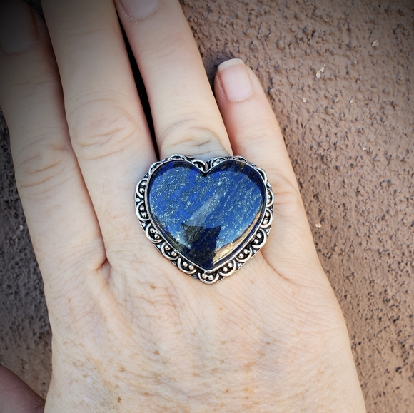 New Heart Shaped Lapis Lazuli 925 Silver Statement Ring. - Picture 5 of 16